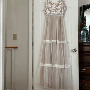 Elenora White Embroidered Maxi Dress
Lulus